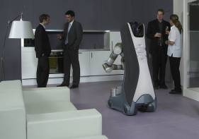 roadshow-design-care-o-bot-3-booth-schlagheck-design